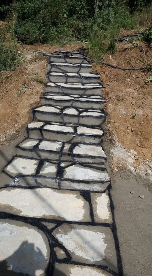 Doğal taş yürüyüş yolu