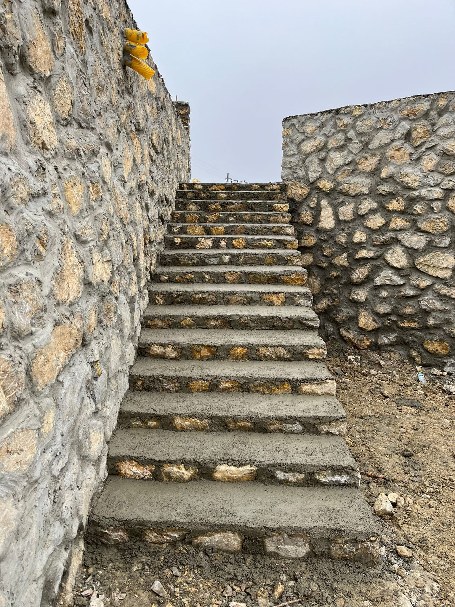 Doğal taş işçiliği ve cephe kaplama uygulaması